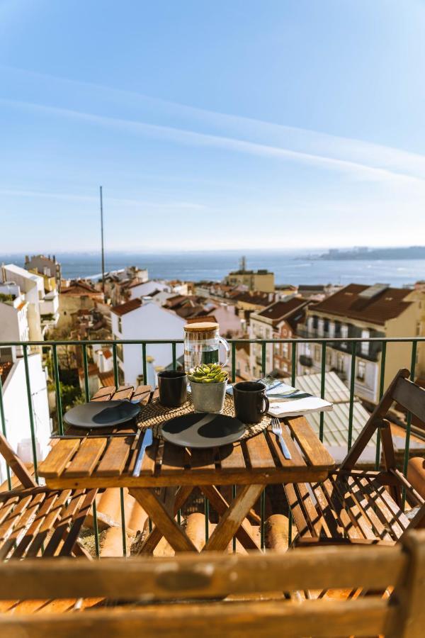 Olympo Shared Flat With Amazing River View Casa de hóspedes