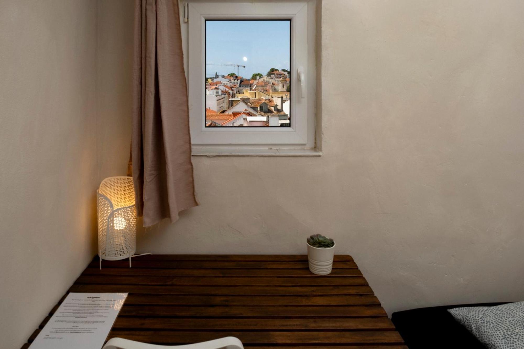 Olympo Shared Flat With Amazing River View Gasthof Lissabon