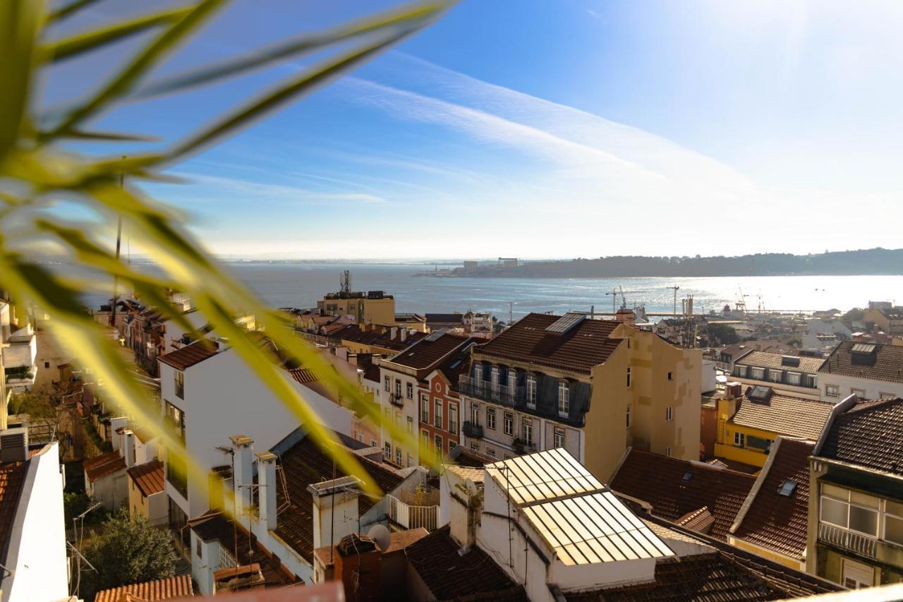 Olympo Shared Flat With Amazing River View Lisbon